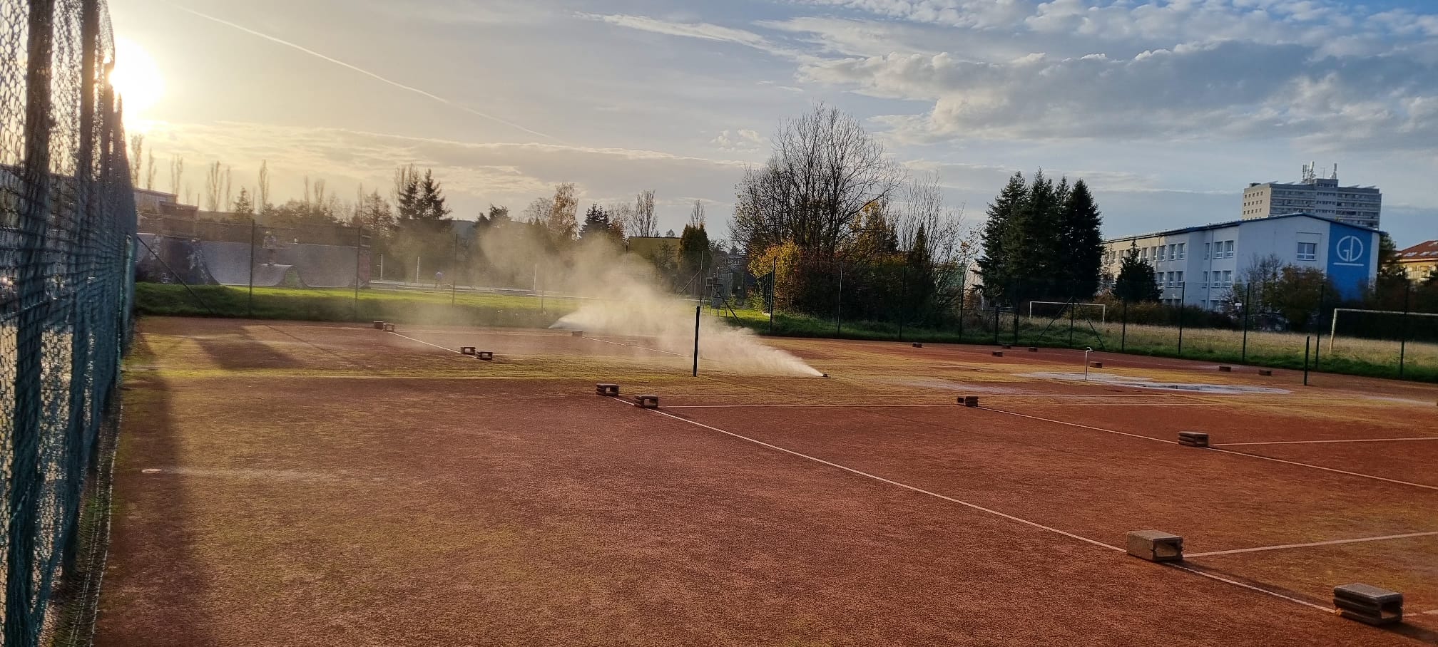 Zavlažovací systém pro sportovní areál v Brně